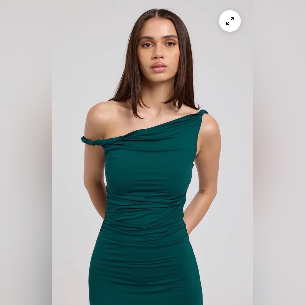 Twist off Shoulder Green Dress